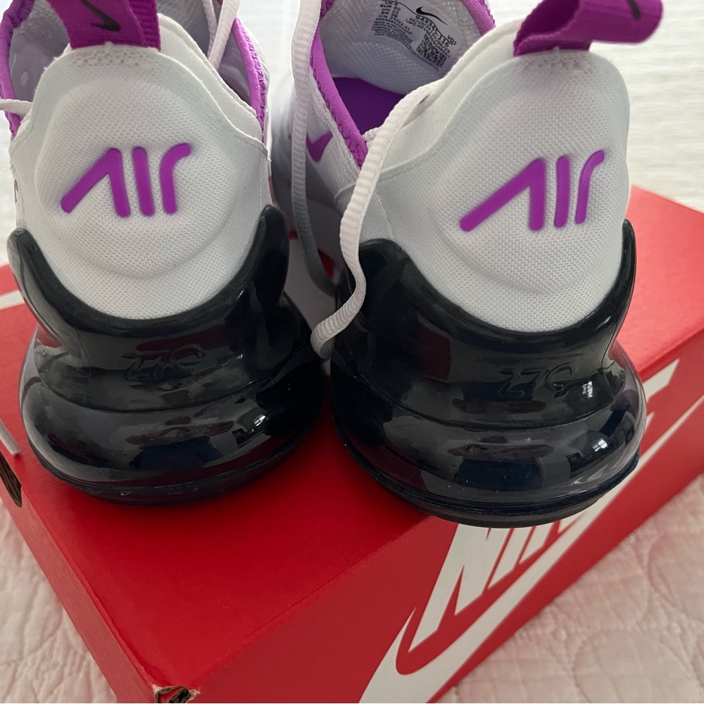 Nike air max 270. White and Purple